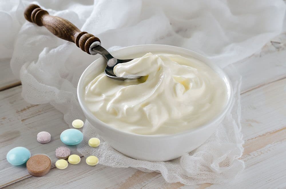 Medicina y yogur