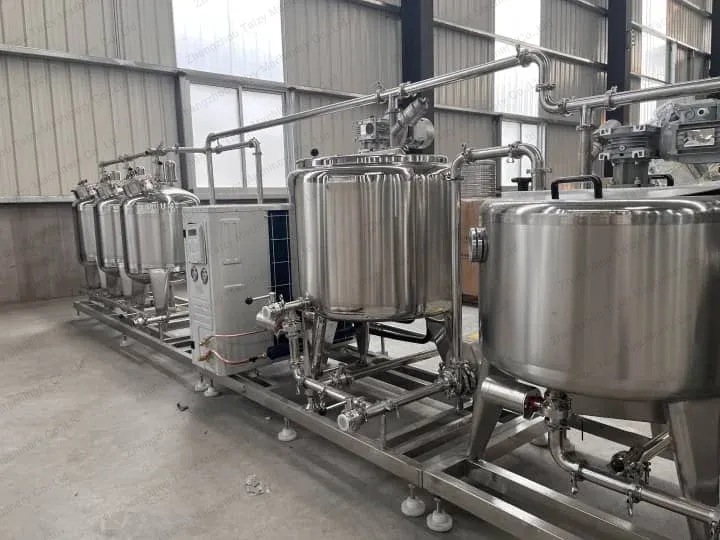 Small scale yogurt production line